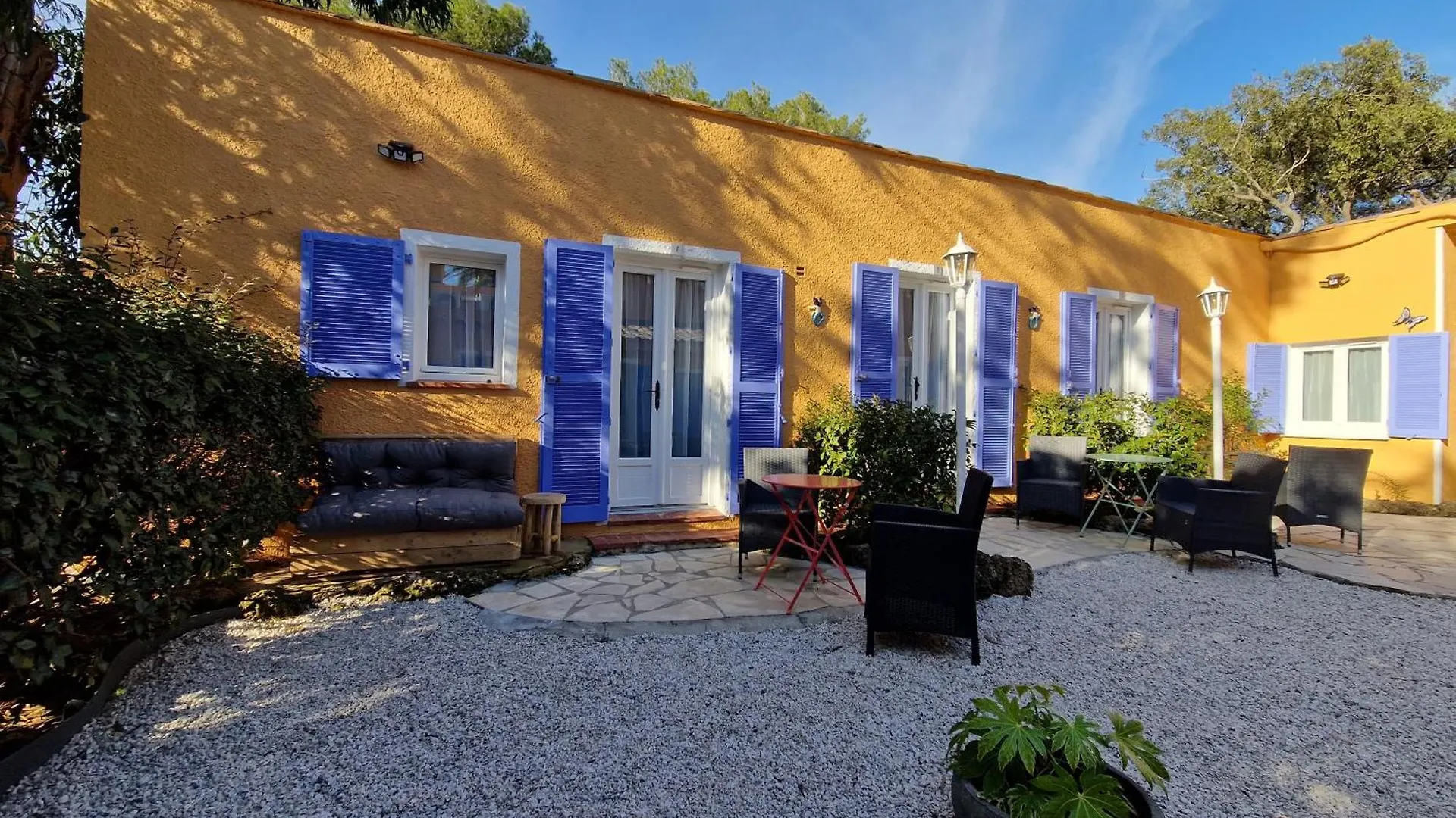Hotel Le Cosy Saint Aygulf 0*,  Francia