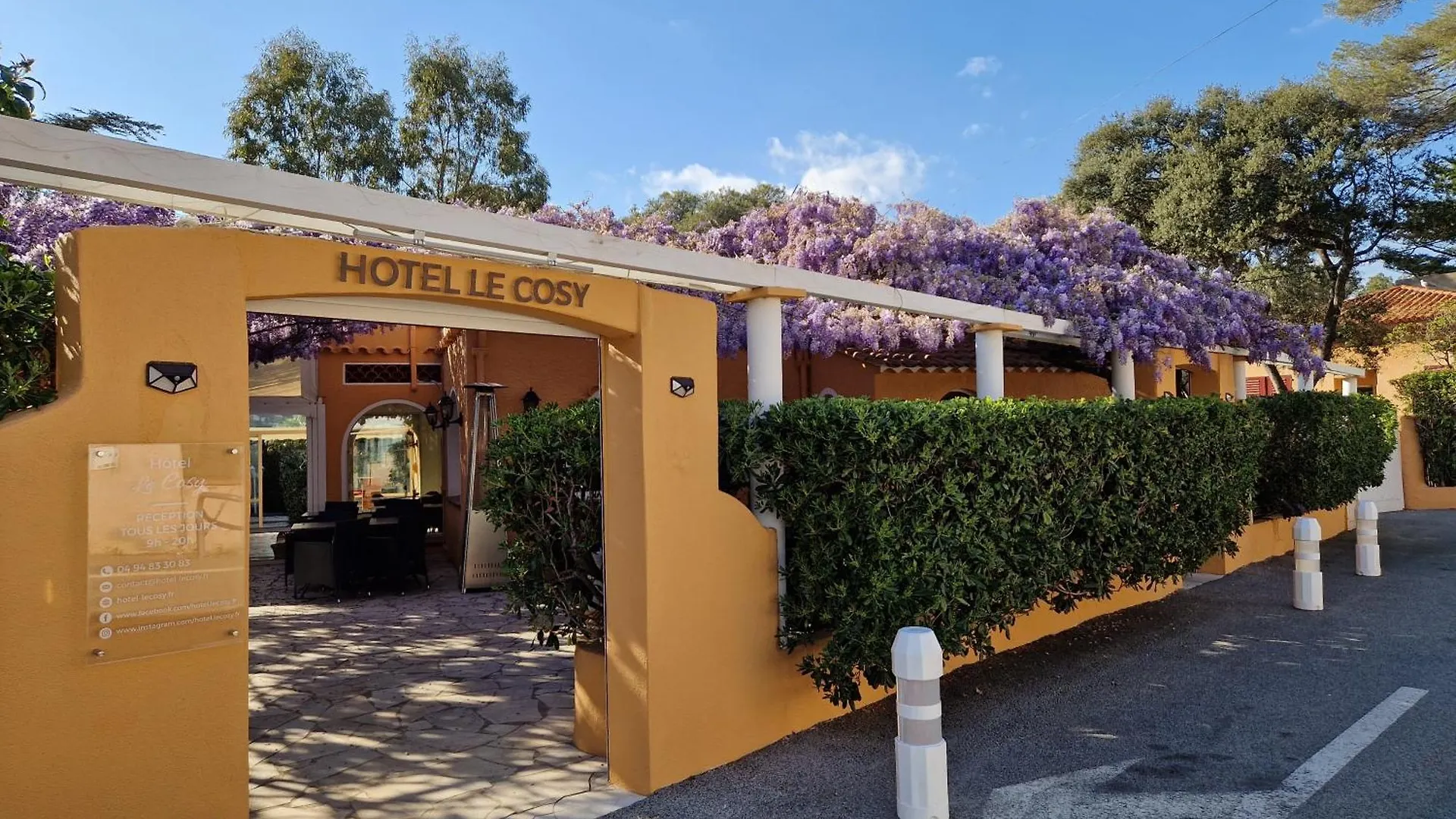 Le Cosy Hotel Saint Aygulf
